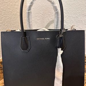 Michael Kors Large Mercer Tote